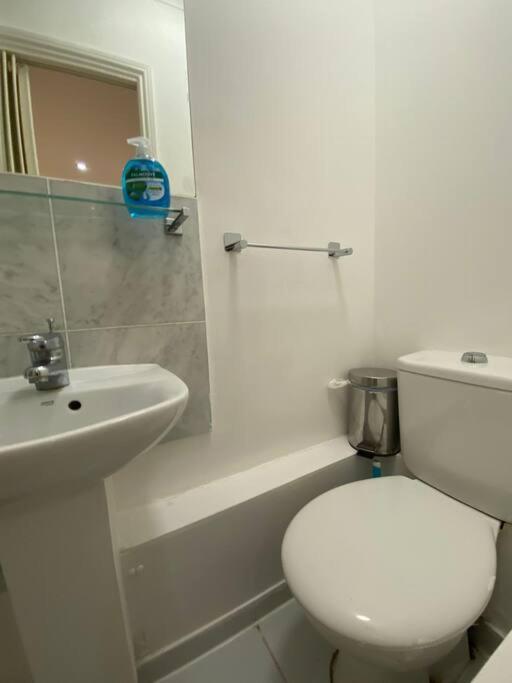 F2- Basement Studio Fits 1 Near Paddington 런던 외부 사진