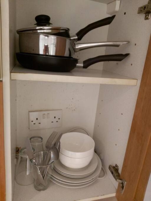 F2- Basement Studio Fits 1 Near Paddington 런던 외부 사진
