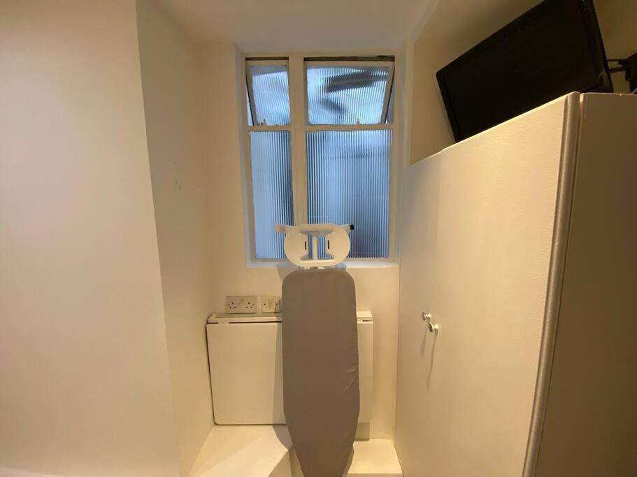 F2- Basement Studio Fits 1 Near Paddington 런던 외부 사진